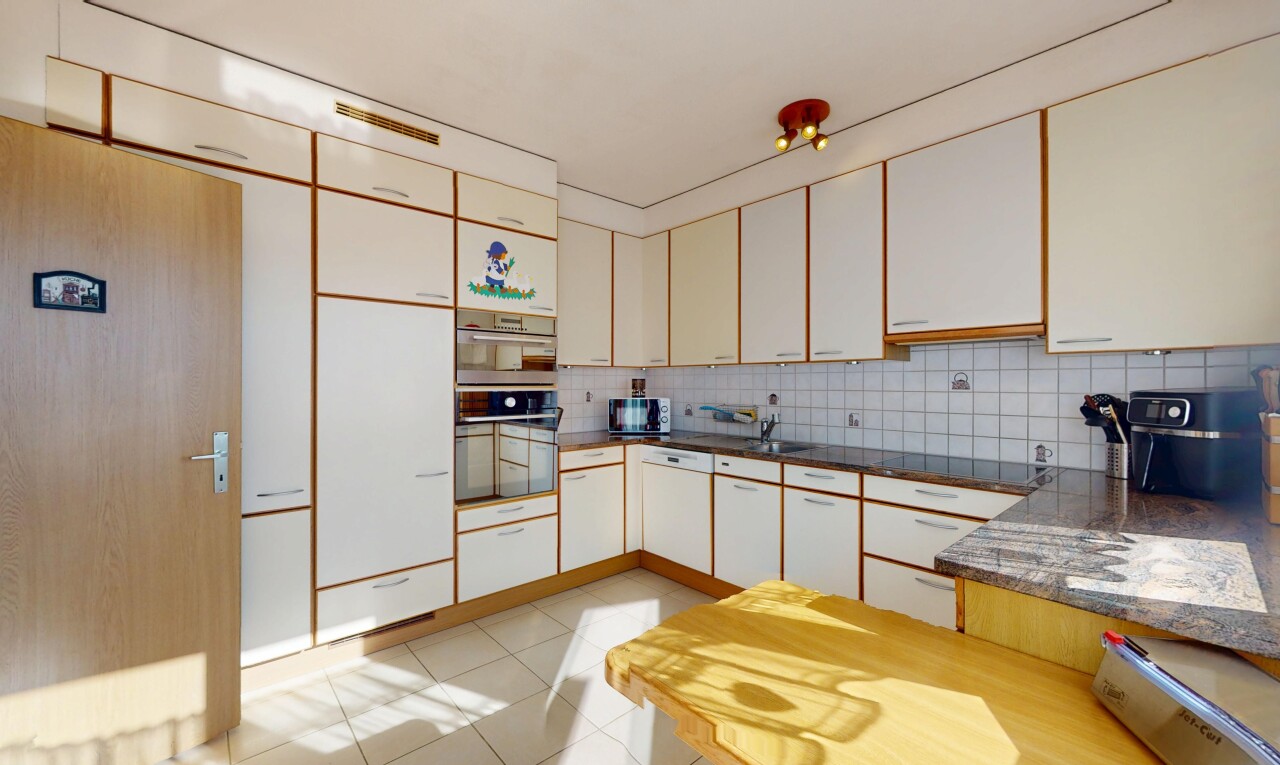 Freistehendes Einfamilienhaus mit viel Platz und Charme - 3