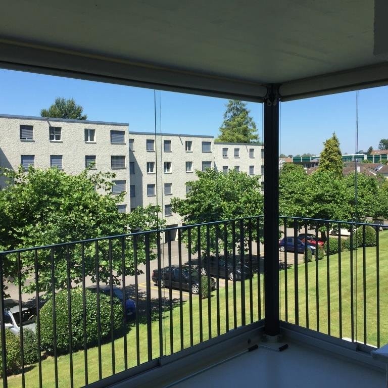 Geniessen Sie die Ruhe auf Ihrem verglasten Balkon! - 6