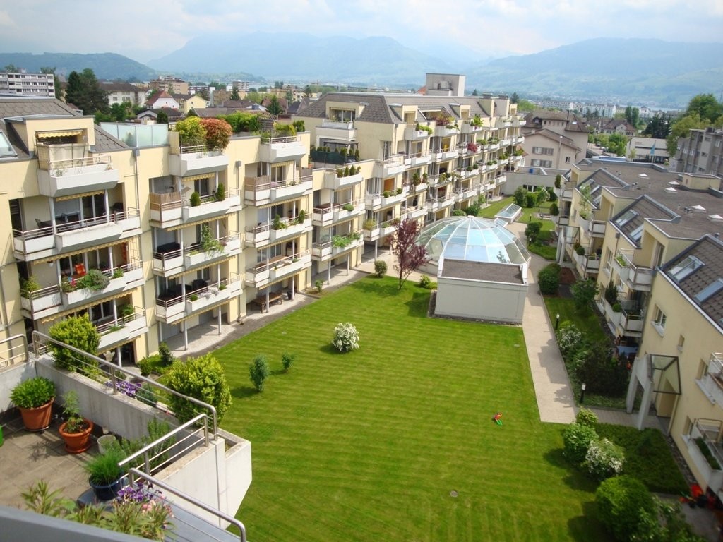Familienwohnung sucht neue Bewohner - 0