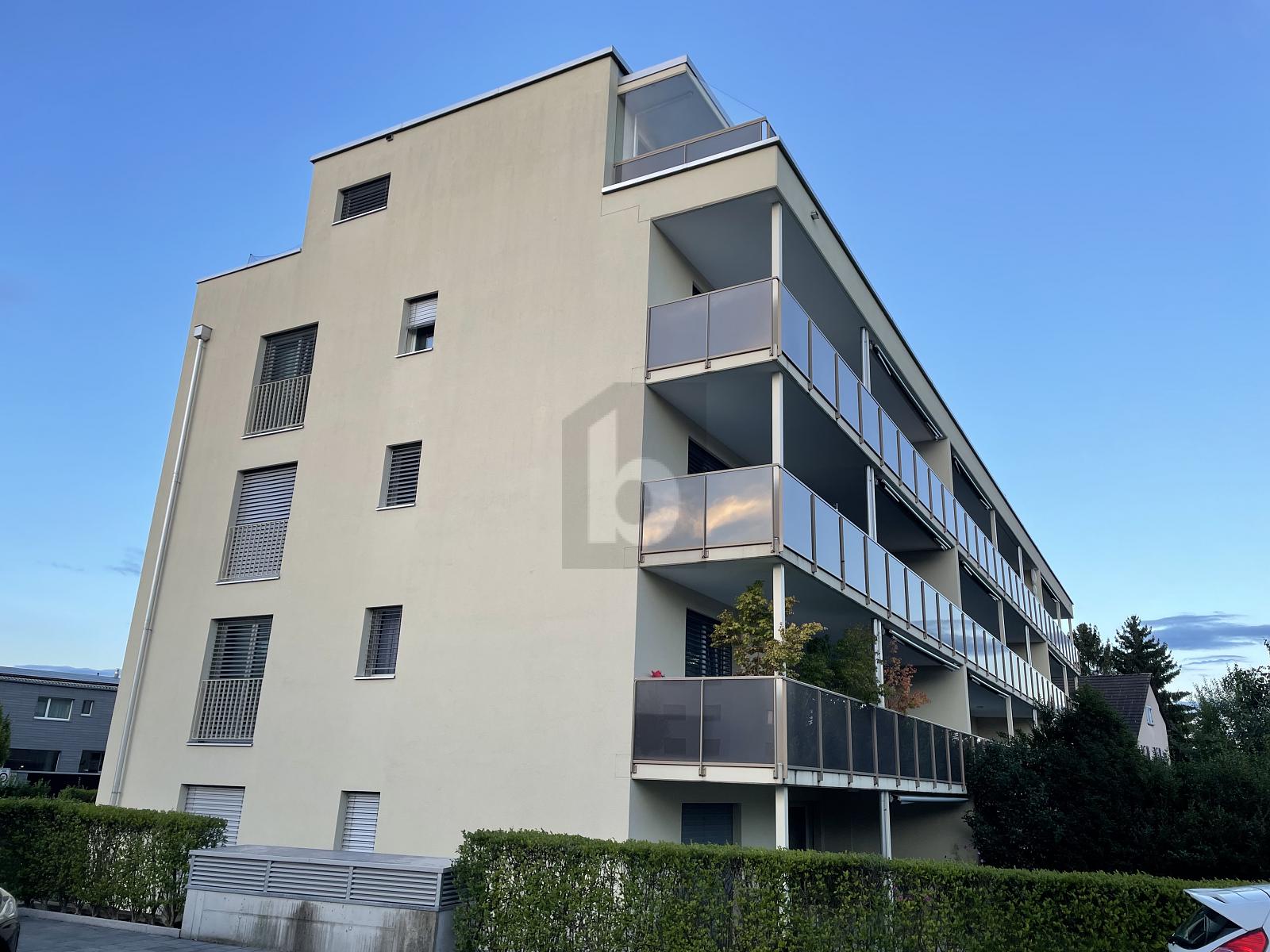 EXQUISITER KOMFORT MIT STATTLICHER TERRASSE - 4