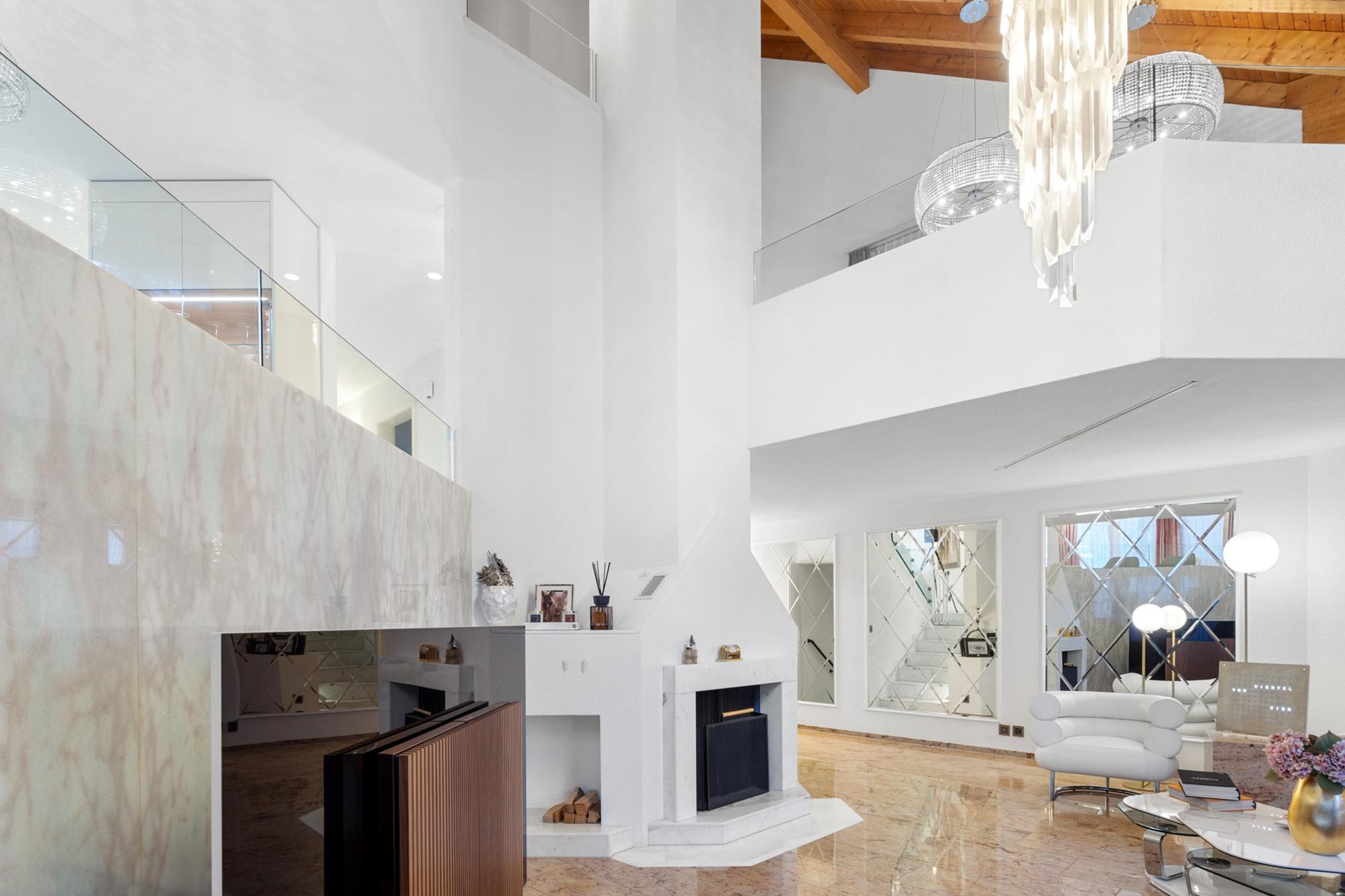 Where exclusivity meets living quality: 6.5-room house in a prime location - 1