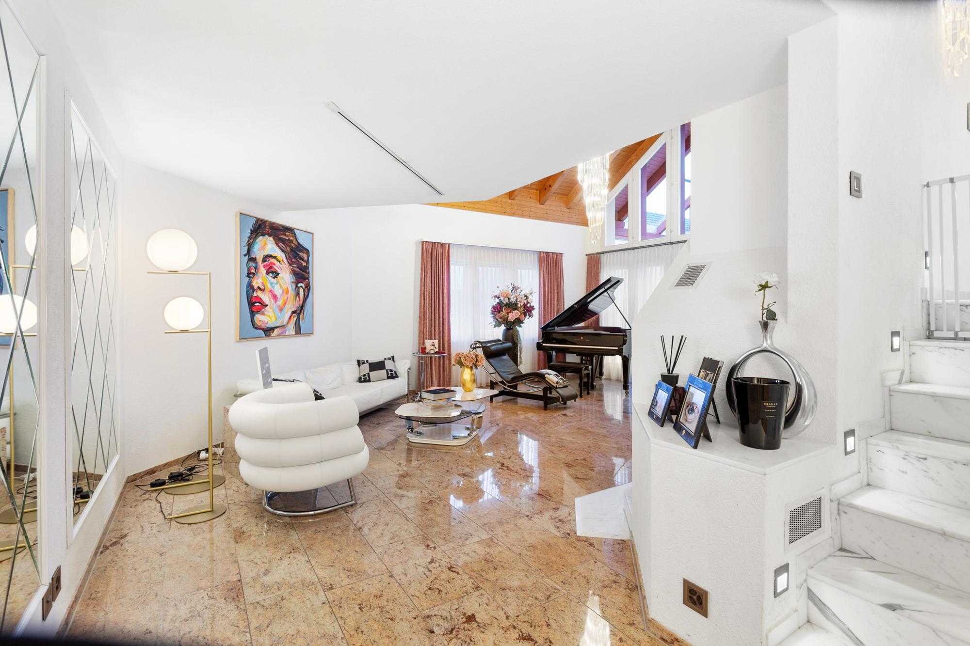 Where exclusivity meets living quality: 6.5-room house in a prime location - 0
