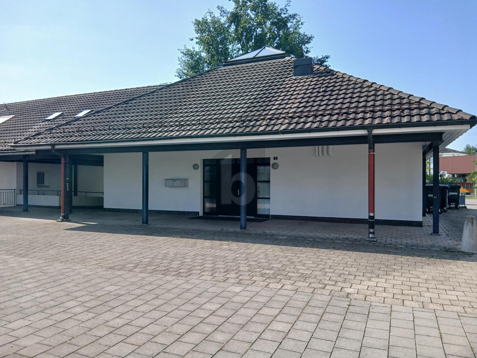 GROSSZÜGIGE TOPLAGE-FLEXIBEL FÜR JEDES BUSINESS - 0