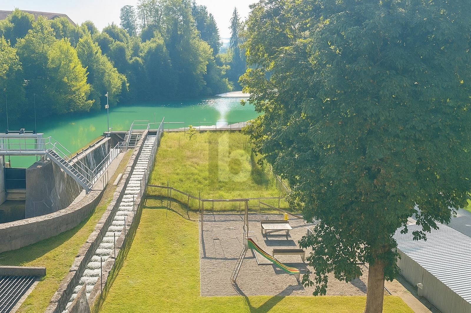 CHARMANT UND GROSSZÜGIG AM WASSER - 0